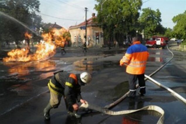 Взрыв в Ужгороде: паника утихает, но газа все еще нет