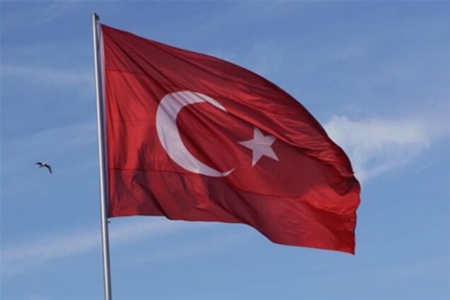 Отравление в Турции: власти говорят, что россияне просто перегрелись на солнце