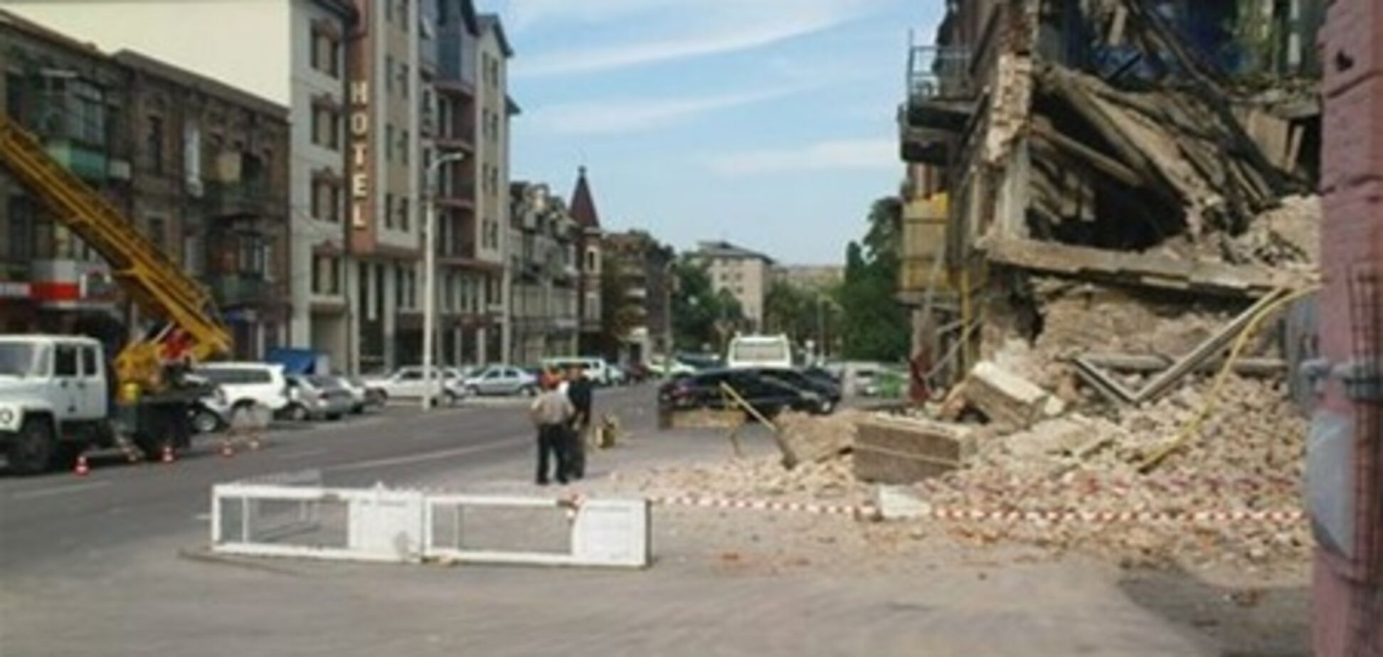 В центре Днепропетровска обвалился дом