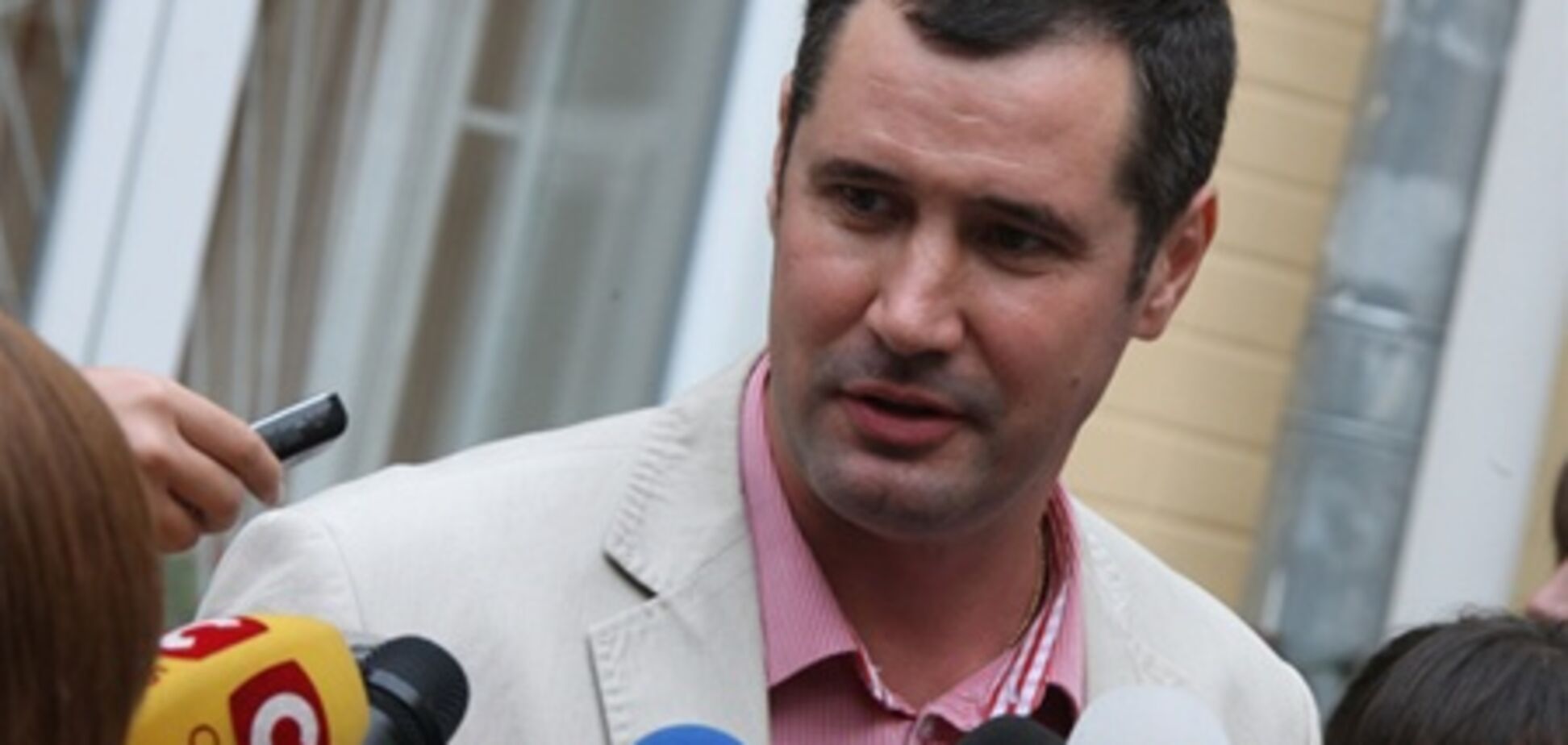 Адвокат Тимошенко: підписка про невиїзд давно незаконна