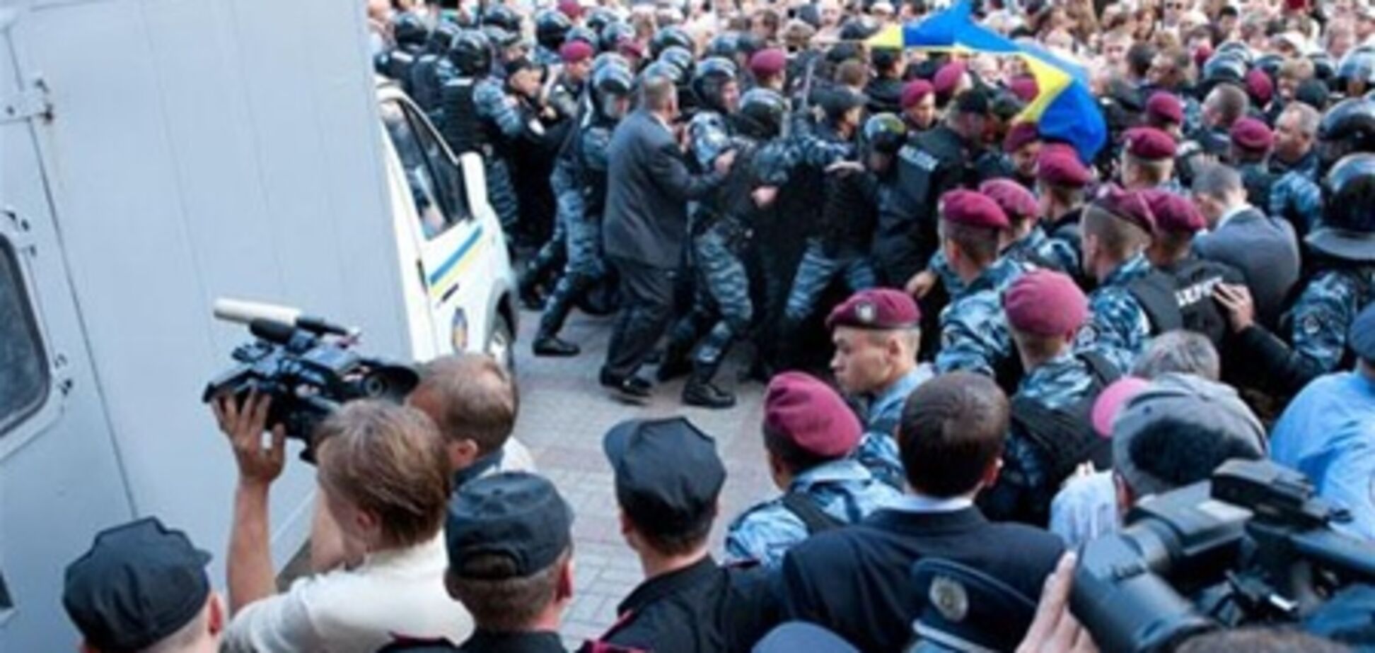 Ющенко домагався арешту Тимошенко 5 років - політолог