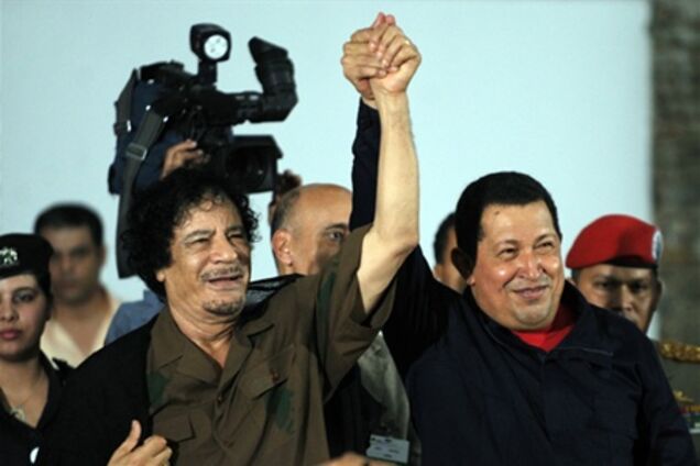 Чавес направил Каддафи письмо с пожеланием победы