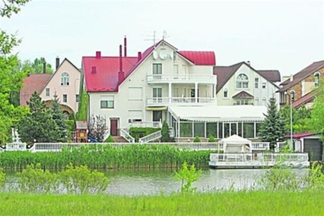 Черновецкий якобы продает свой дом в Конча-Заспе