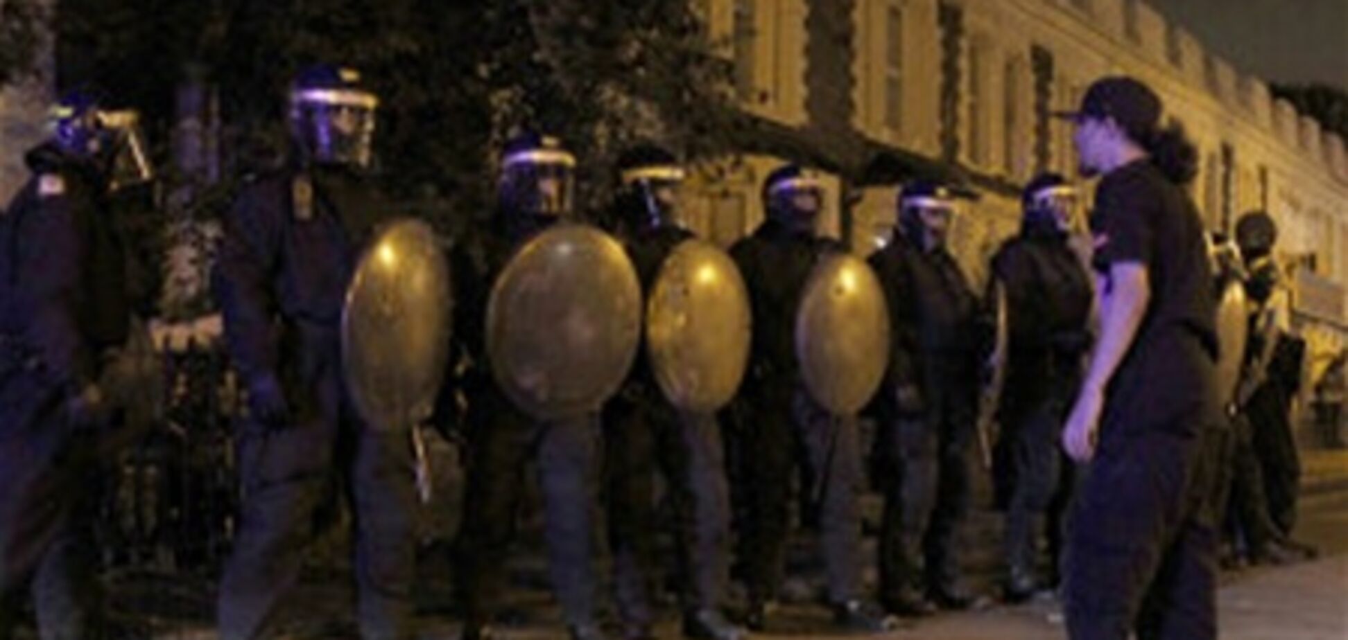 Беспорядки в Великобритании перекинулись в Бристоль