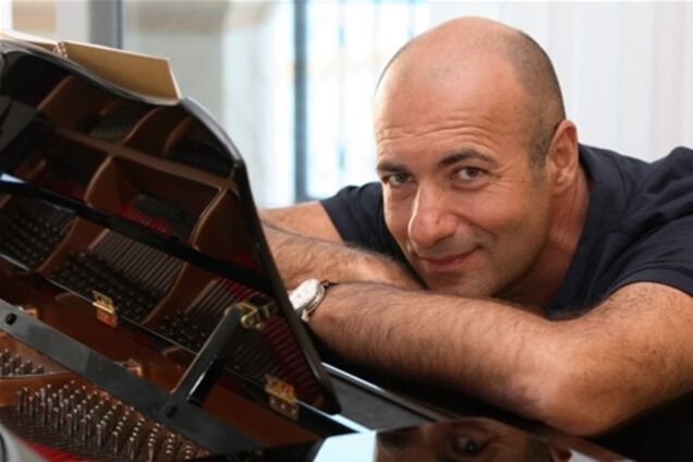 Горбачев продал квартиру Игорю Крутому