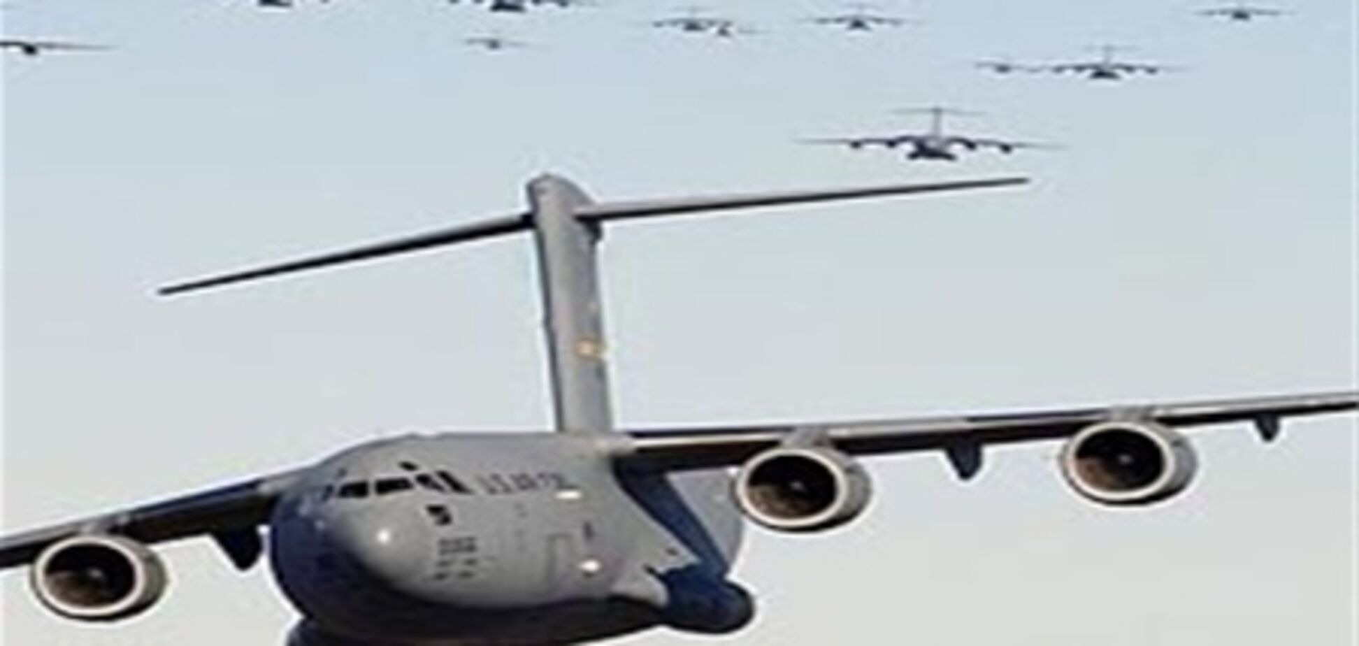 Деньги в Ливию везут самолетами