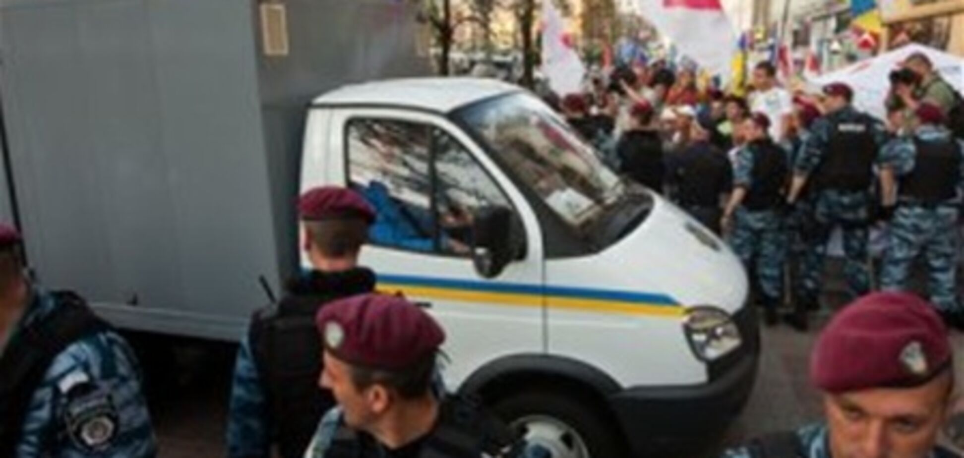 Тимошенко доставили в Печерский суд за два часа до заседания