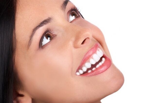 Протезирование зубов на имплантах: цены