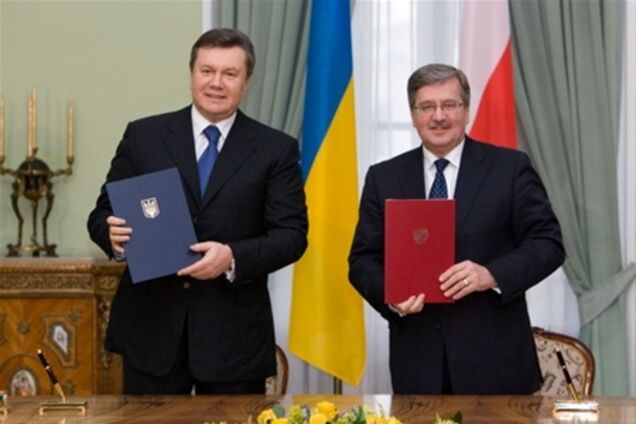 В Польше разговор Коморовского с Януковичем оказался засекреченным