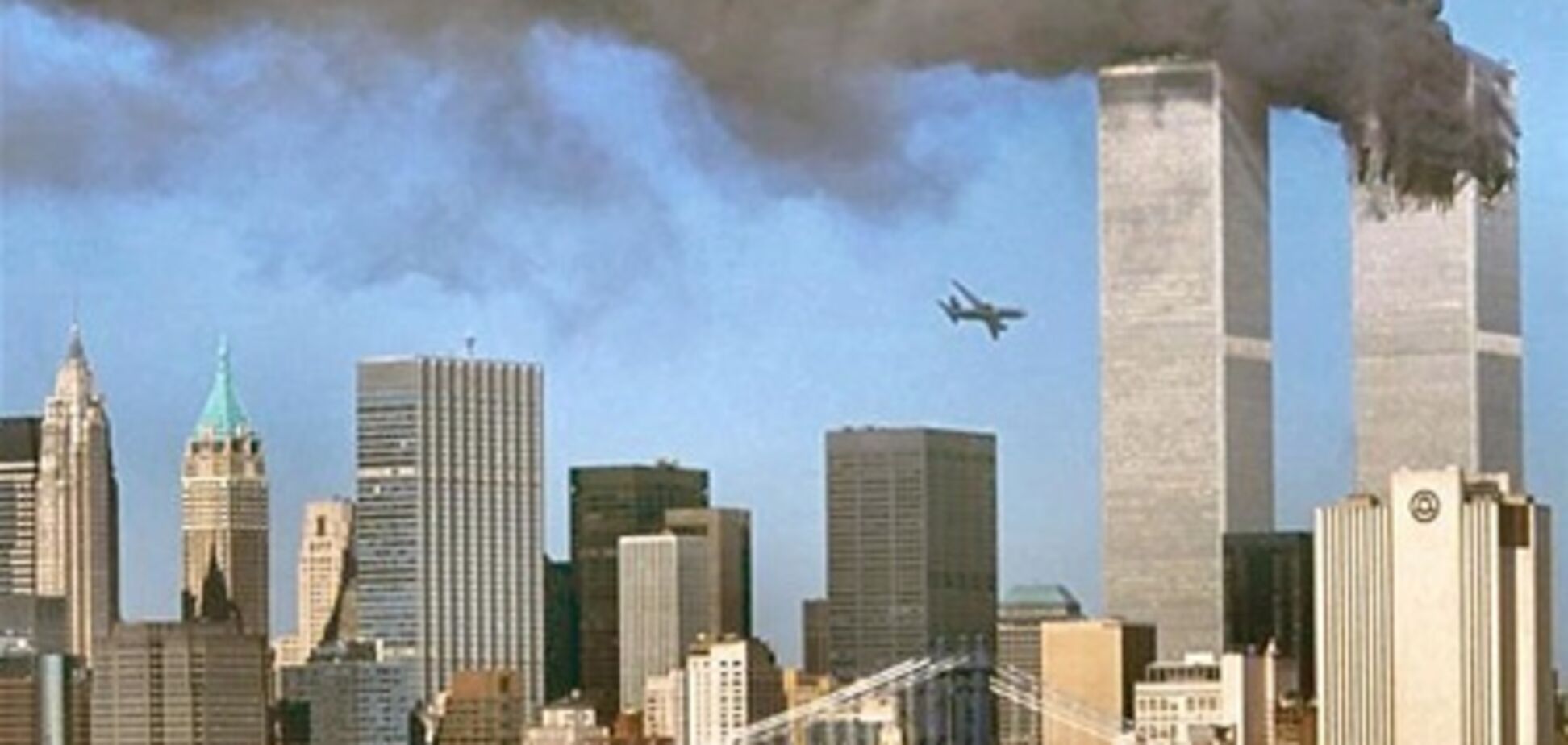 Янукович почтил память погибших во время терактов в США