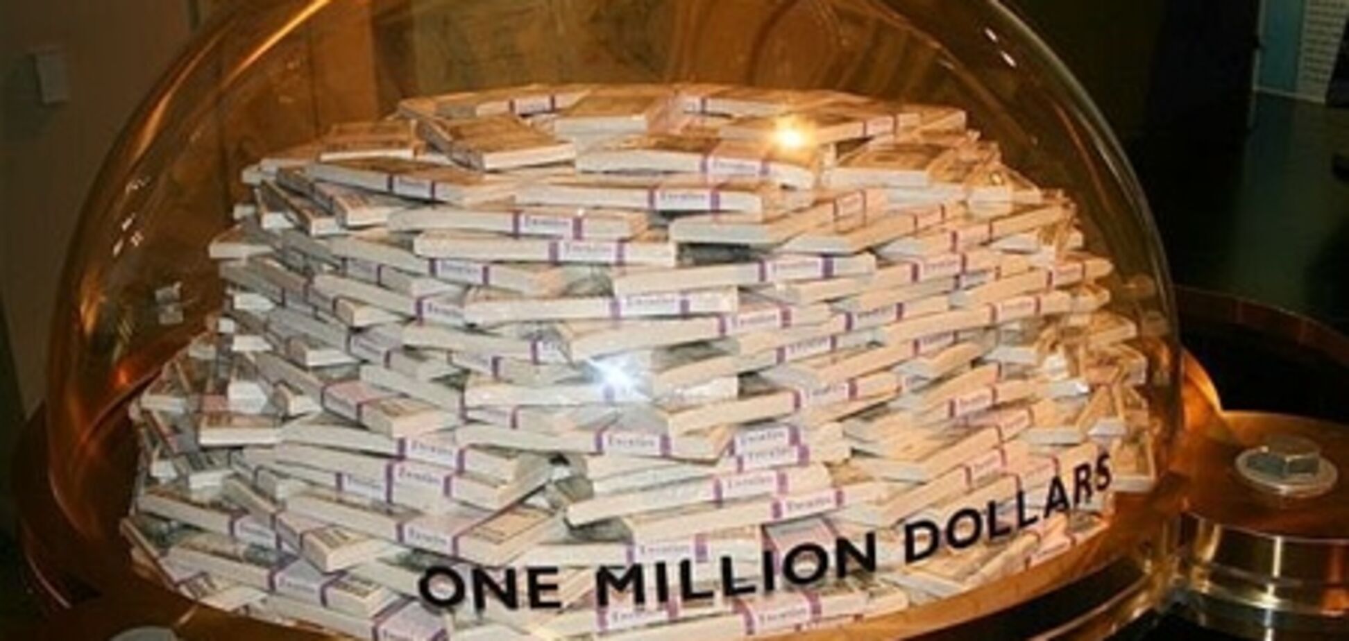 Сын американского миллионера выиграл в лотерею $100 млн