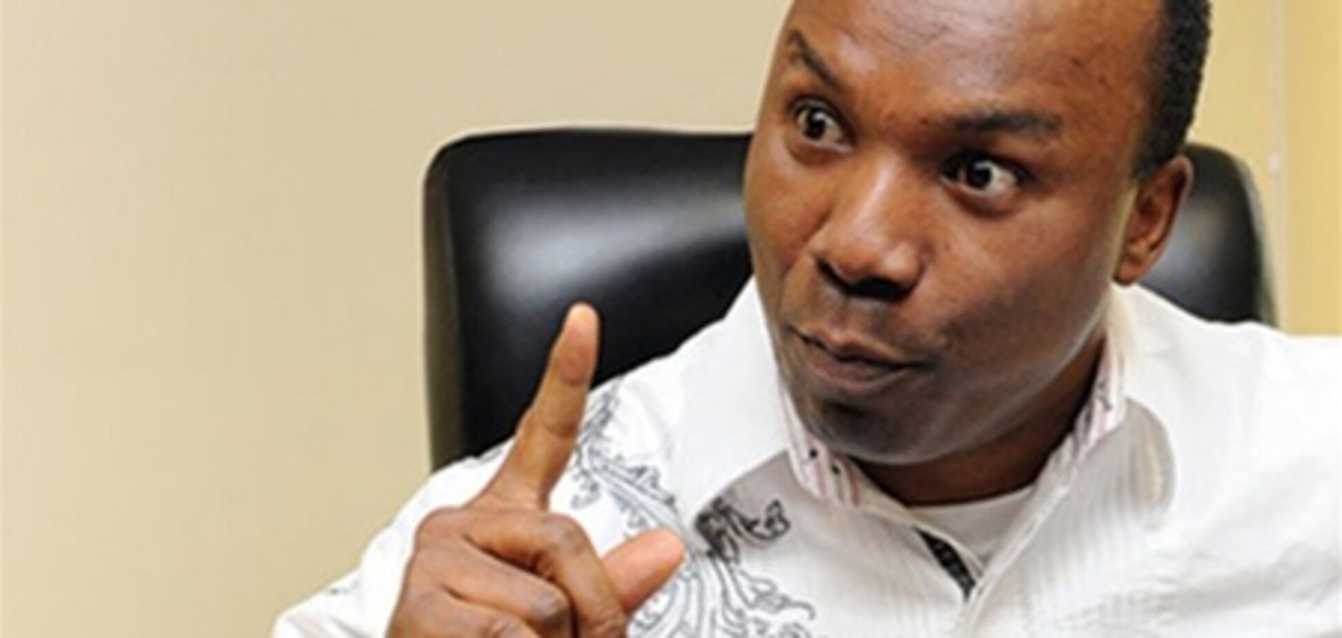 Аделаджу решили судить на украинском языке