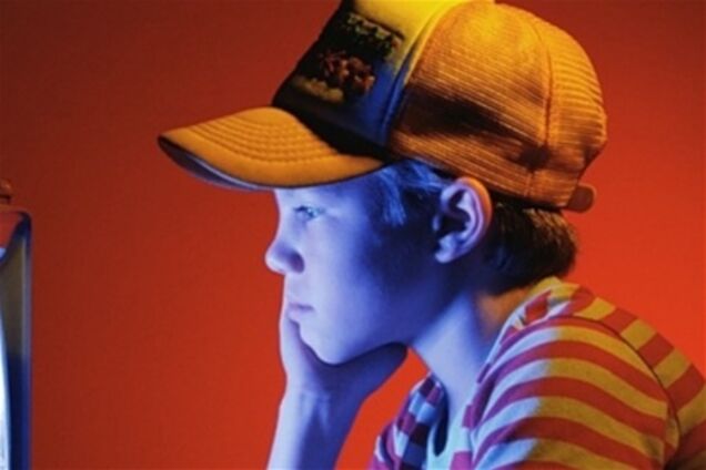 Поради батькам, як дитині не стати телезомбі