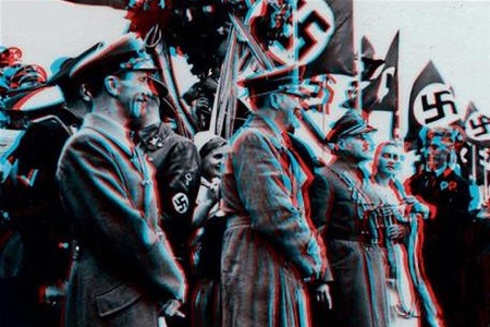 Фотографії Гітлера перевели в модний 3D формат