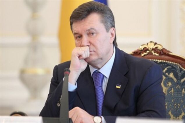 Янукович застеріг Азарова і Клюєва, що у когось може полетіти голова 