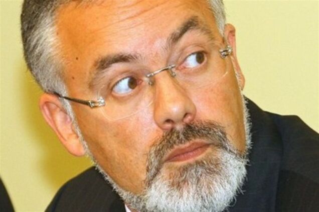 Табачник дозволить пропускати студентів у гуртожитки вночі