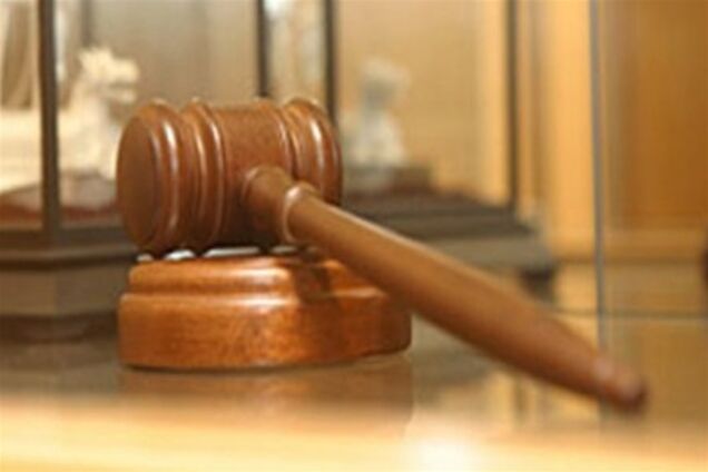 Жінка потрапила до в'язниці за 65 тис. дзвінків колишньому