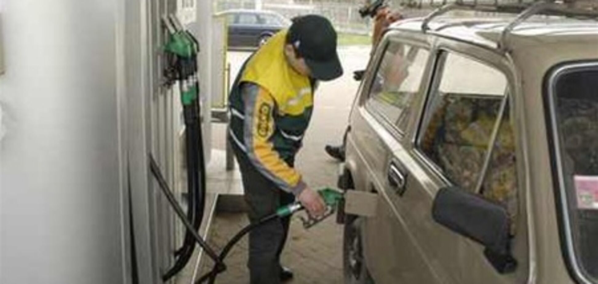 Одещина. Податківці виявили дві підпільні АЗС