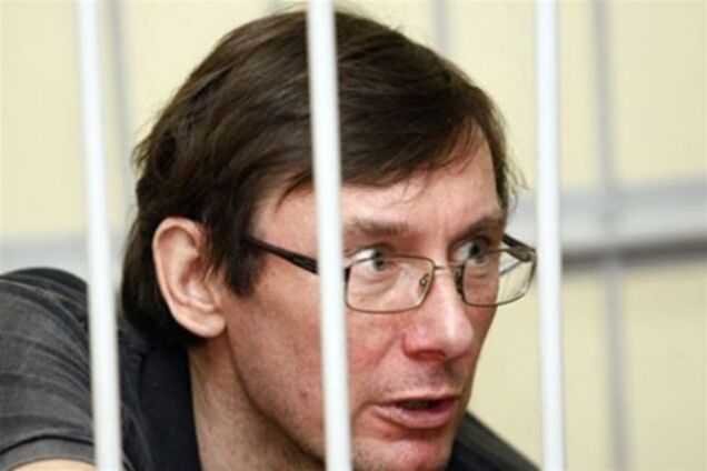 Луценко провел у врачей несколько часов, теперь ждет диагноза