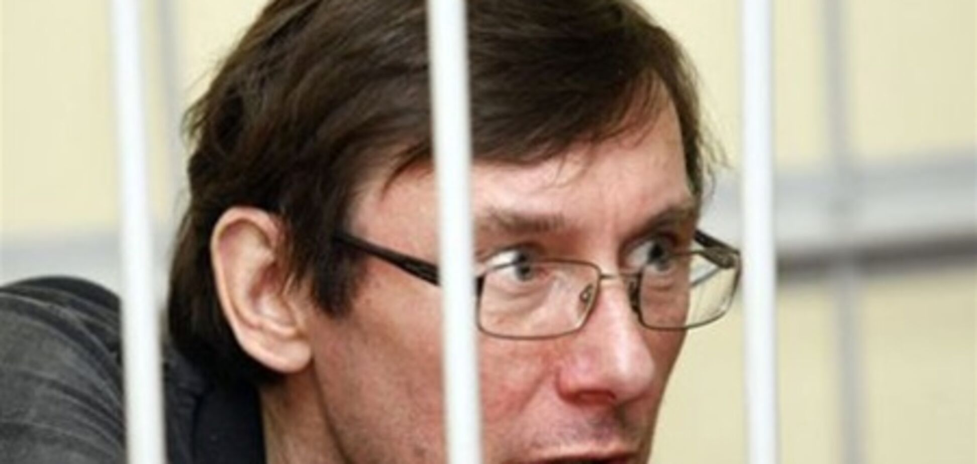 Луценко провел у врачей несколько часов, теперь ждет диагноза