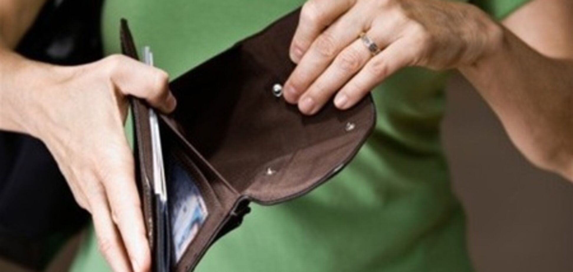 Правительство обещает повышение минимальной зарплаты и прожиточного минимума в 2012