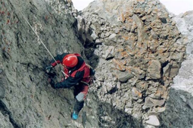 В России начали операцию по спасению украинских альпинистов