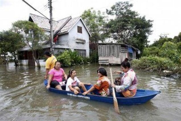 Более ста человек погибли из-за наводнения в Таиланде