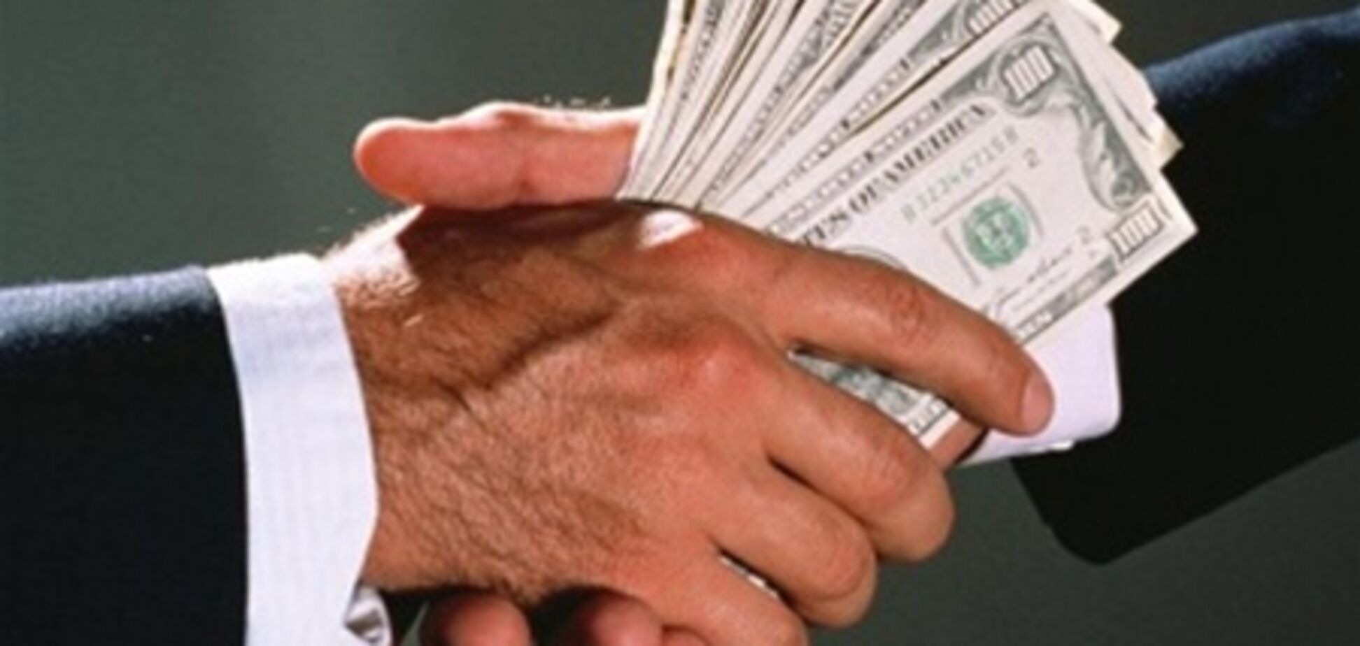 Ректора академии от тюрьмы спасла амнистия