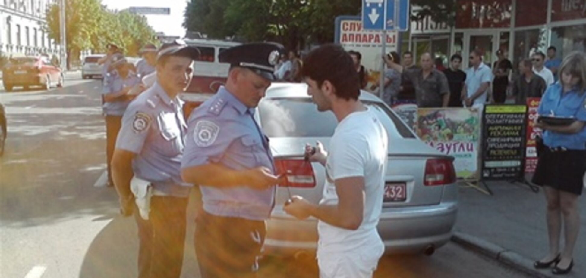 Турист из России подрался в Крыму с гаишником