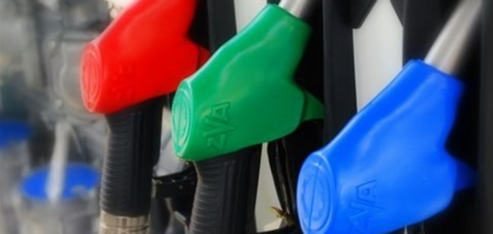 На заправках начал дешеветь газ