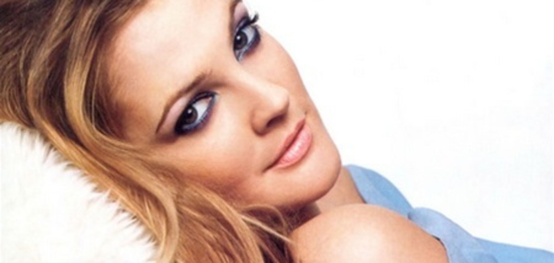 Дрю Бэрримор: женщина в голубом