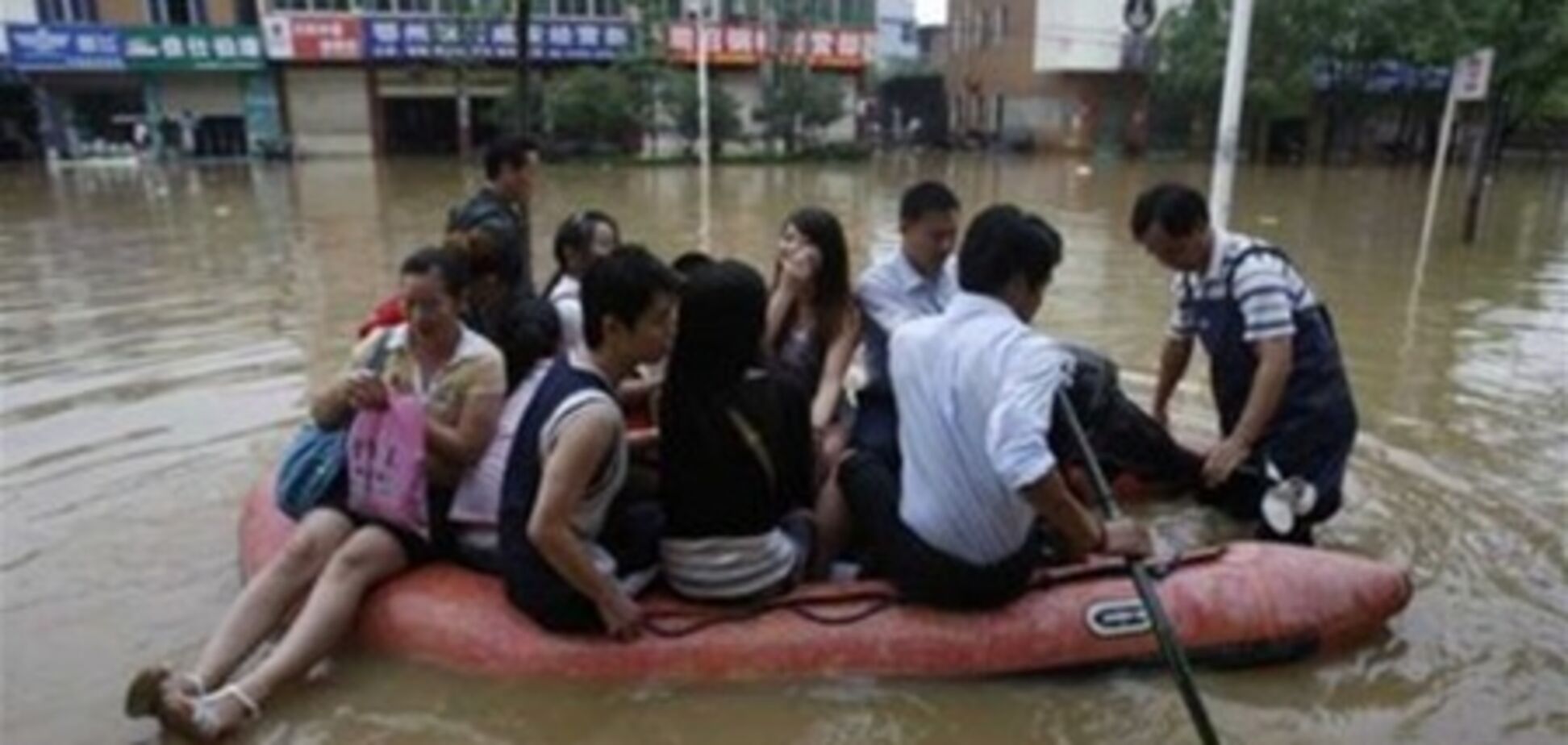 Китай страдает от самого сильного наводнения за последние 50 лет