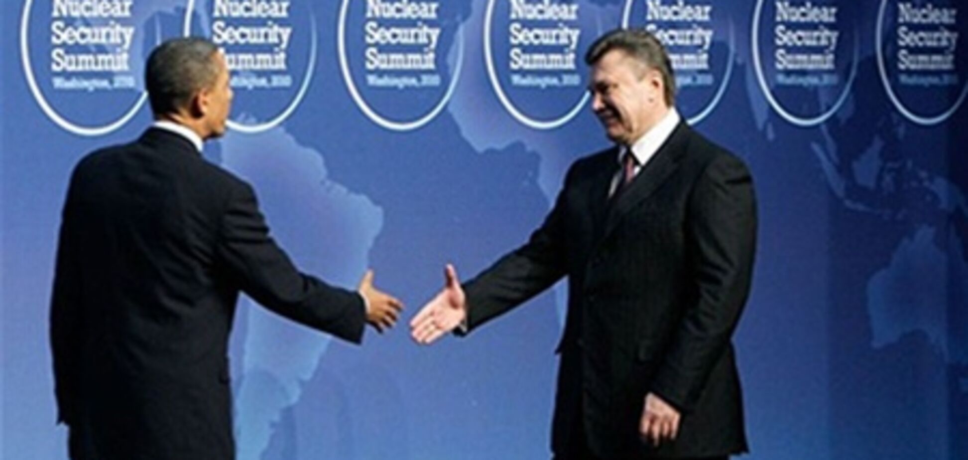 Янукович поговорил с Обамой о ядерной безопасности