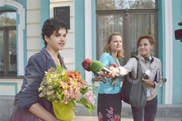 Студентські організації засудили дії дівчини, яка побила Табачника