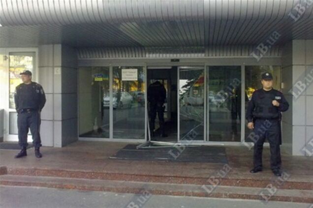 В киевском офисе 'Фокстрота' устроили 'маски-шоу'