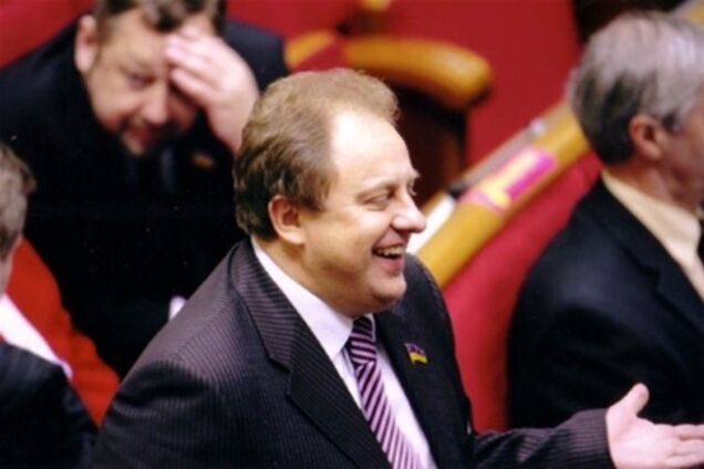 Грицак ще не знає, скільки 'дерти' за паспорти: у ЄС платять 250 євро