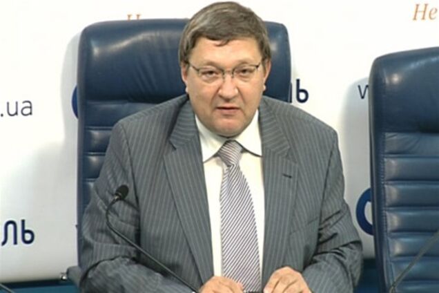 НБУ породил ненужный ажиотаж вокруг обмена валют - Суслов