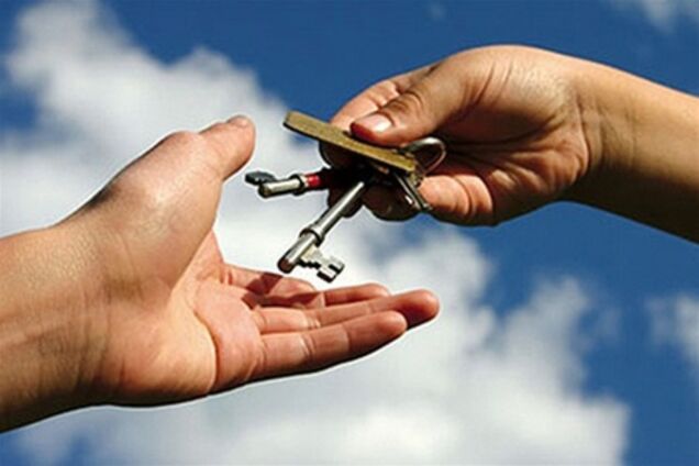 Чиновники за взятки осчастливили киевлян жильем