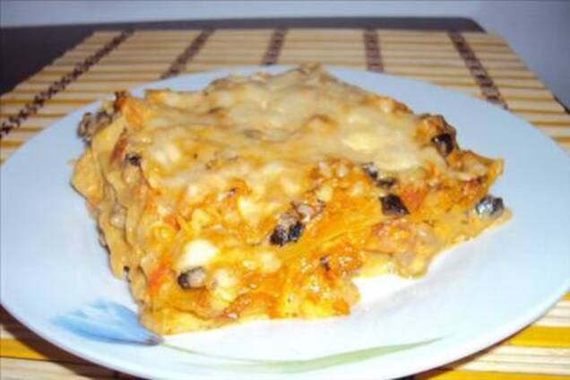 Лазанья с грибами и томатным соусом