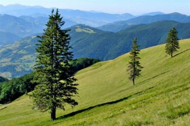 У світі відзначають День туризму