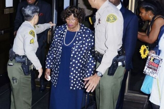 Суду представили фото мертвого Джексона