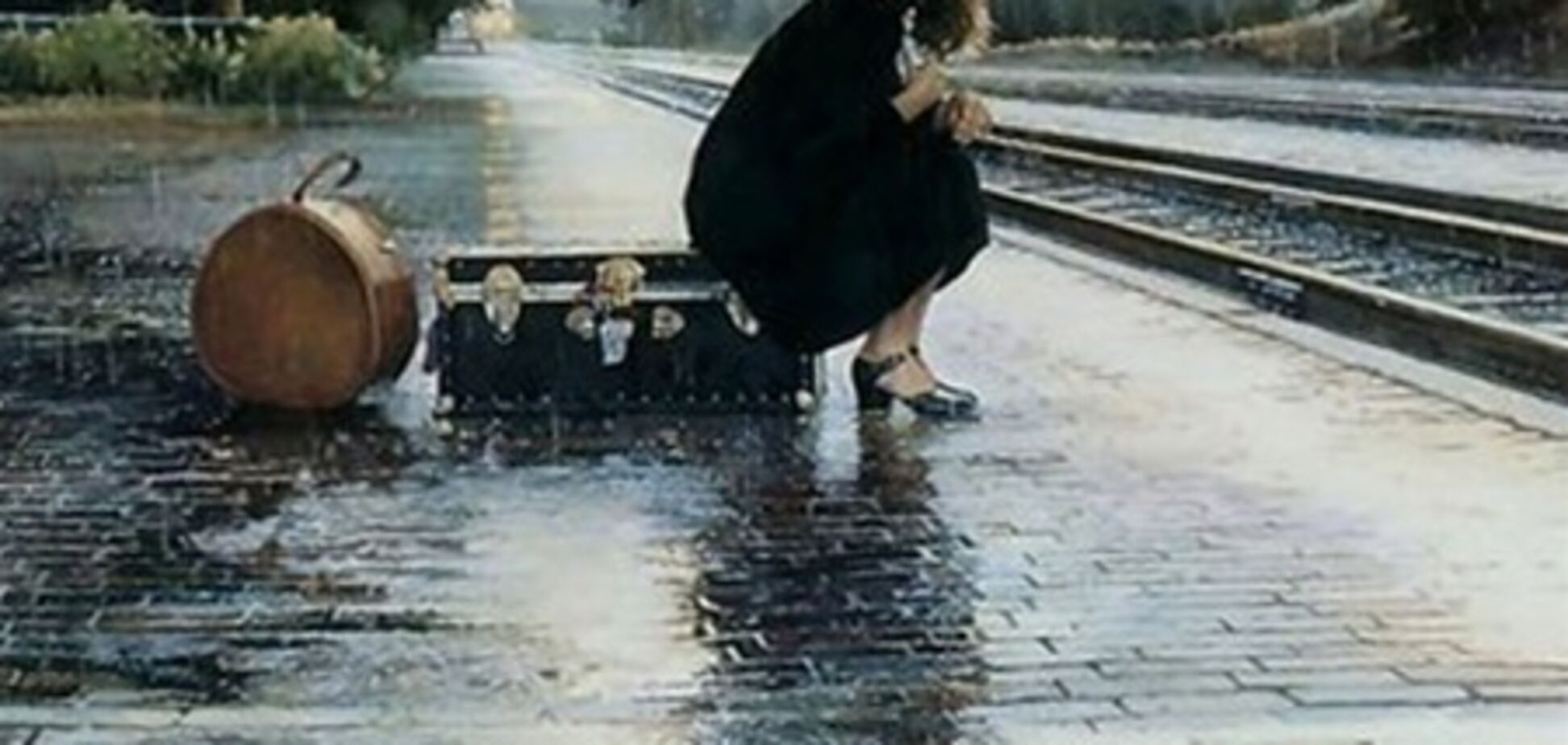 Как спасти кожаные вещи после дождя