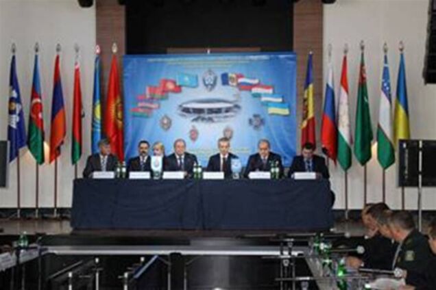 Донецьк. Проходять антитерористичні навчання