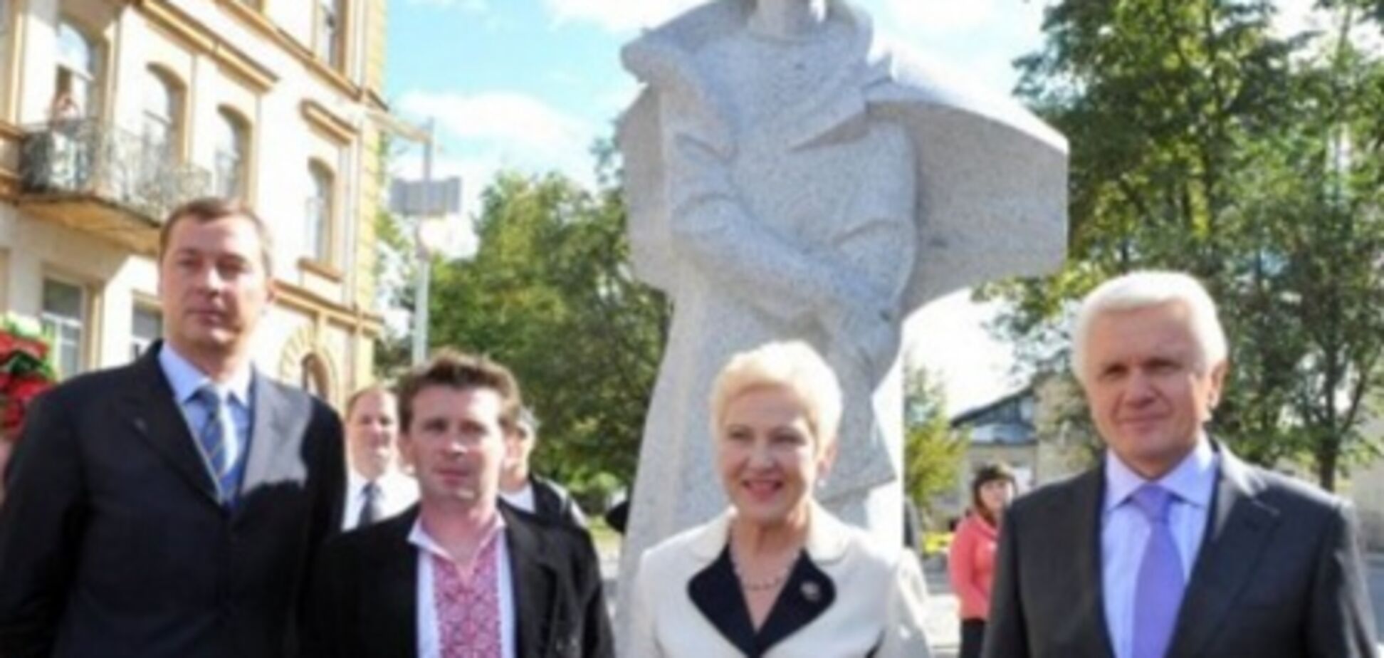 В Вильнюсе открыли памятник Тарасу Шевченко