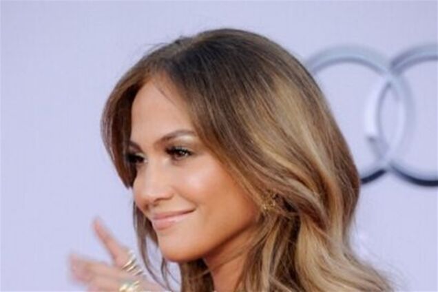 У Джей Ло 'трещит' попа