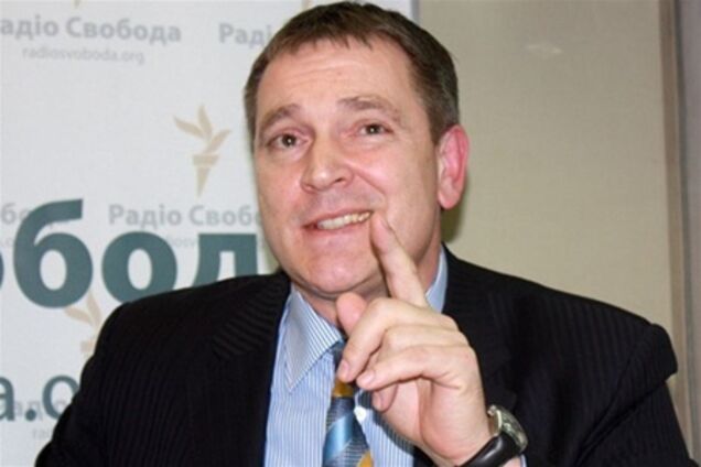 Колесниченко: оппозиционеры больные, им надо лечиться