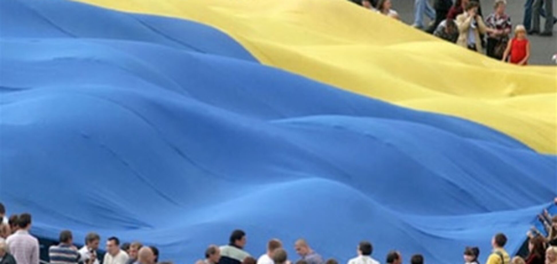 Луганськ. Патріарха Кирила зустрінуть з величезним прапором України