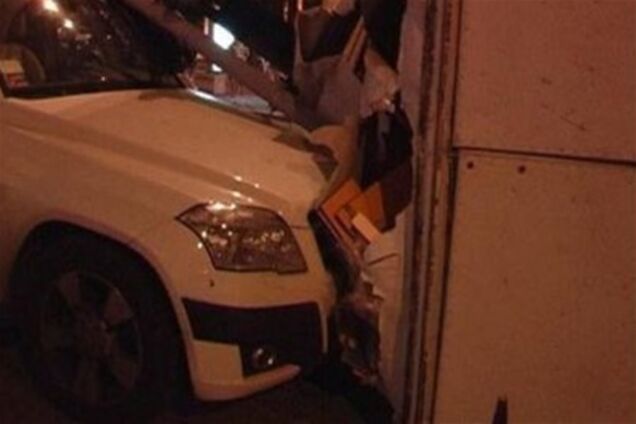 Родственники на трех авто устроили масштабное ДТП