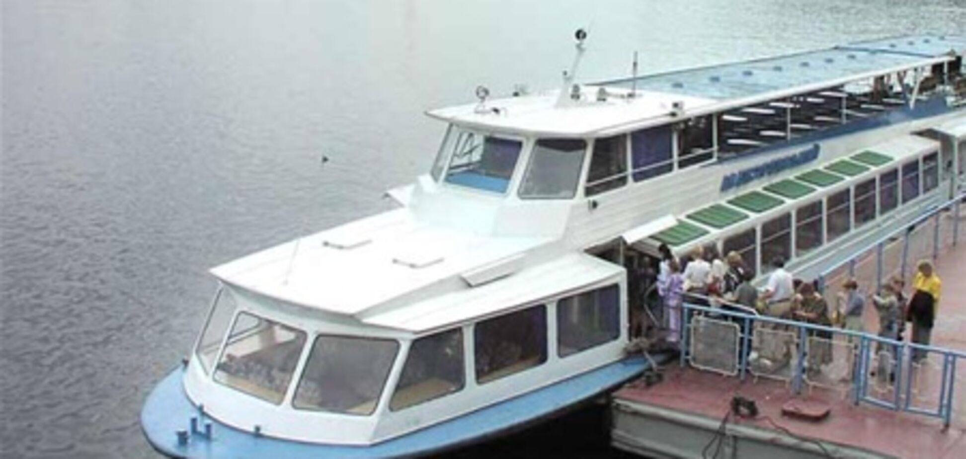 Прокуратура Киева проверила речной транспорт на безопасность