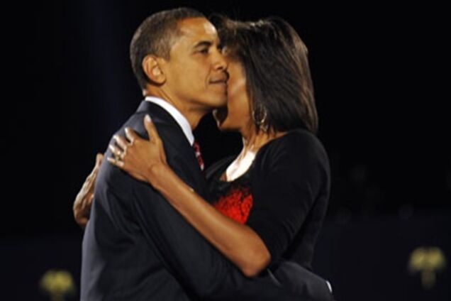 У США вийшла скандальна книга - як прес-секретар Обами обматюкав його дружину